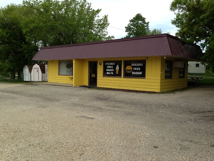 720 Highway 79 E, Elbow Lake, MN à vendre - Photo principale - Image 1 de 1