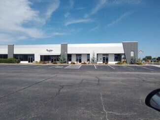 Plus de détails pour 6708-6726 NW Cache Rd, Lawton, OK - Commerce de détail à louer