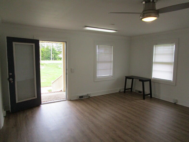 4755 Edmund Hwy, West Columbia, SC for lease - Interior Photo - Image 3 of 9