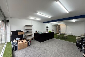 72-74 Waterloo Rd, Blyth for lease Interior Photo- Image 2 of 5