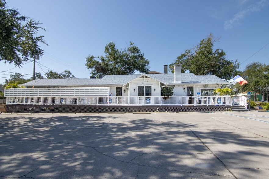 Renovated Commercial Assemblage on MLK N portfolio of 2 properties for sale on LoopNet.ca - Building Photo - Image 1 of 24