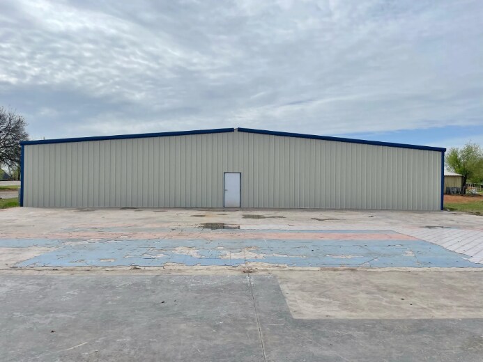 5909 Aero Dr, Tuttle, OK à louer - Photo du bâtiment - Image 3 de 11