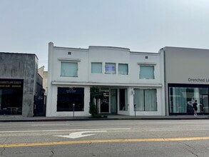 8264-8268 Melrose Ave, Los Angeles, CA à louer Photo intérieure- Image 1 de 1