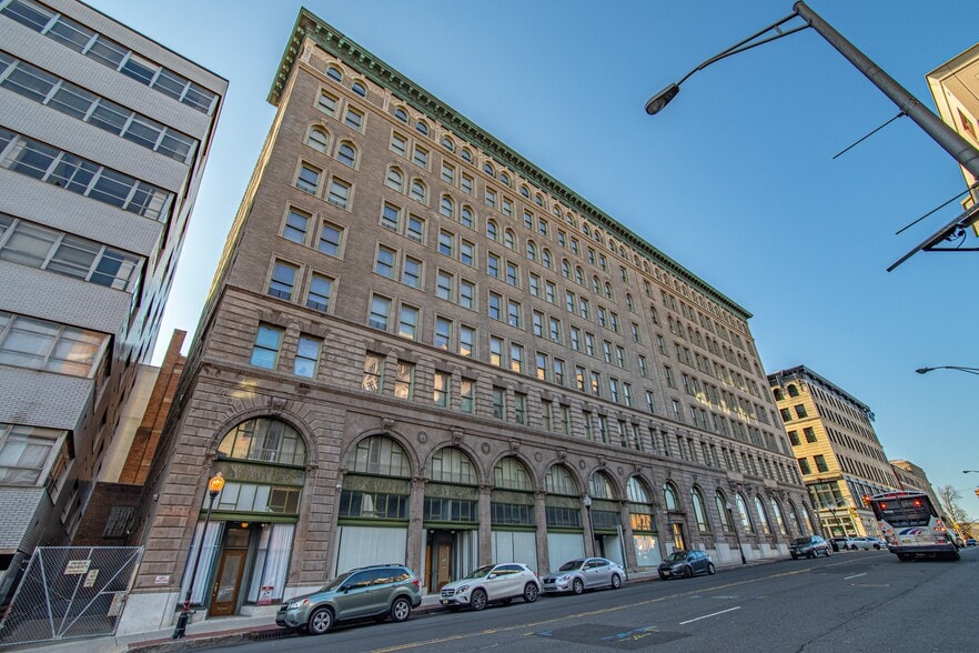 143 E State St, Trenton, NJ for lease - Building Photo - Image 2 of 4
