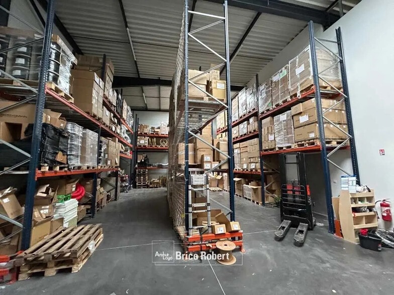 Local d'activités dans Meyzieu à vendre - Photo intérieure - Image 3 de 13