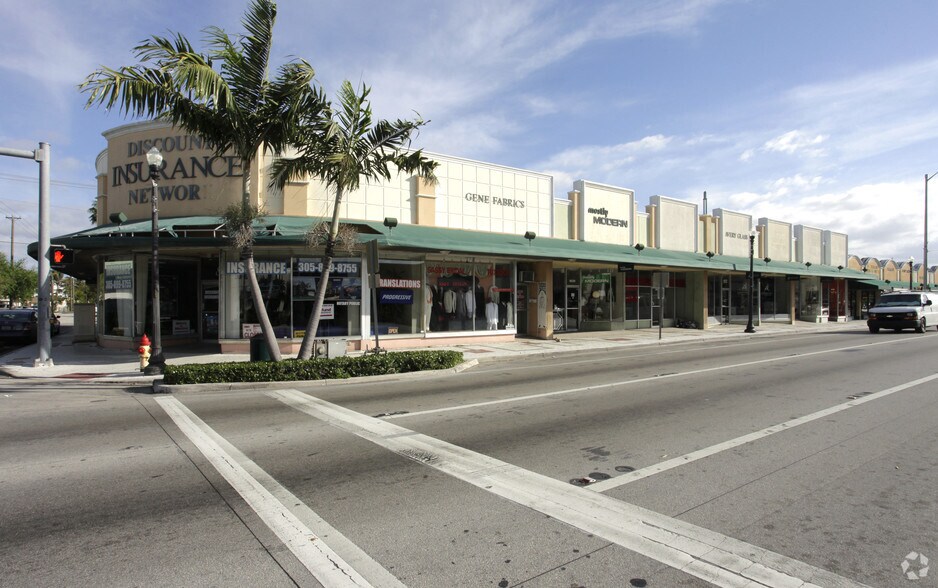 801-819 NE 125th St, North Miami, FL for lease - Building Photo - Image 2 of 8
