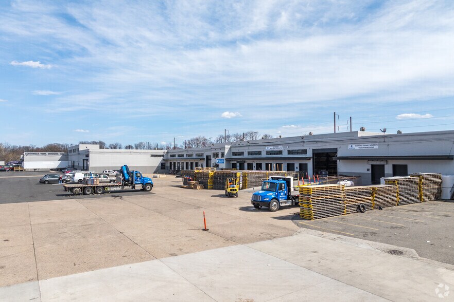 6250 Baltimore Ave, Yeadon, PA à louer - Photo du bâtiment - Image 2 de 8