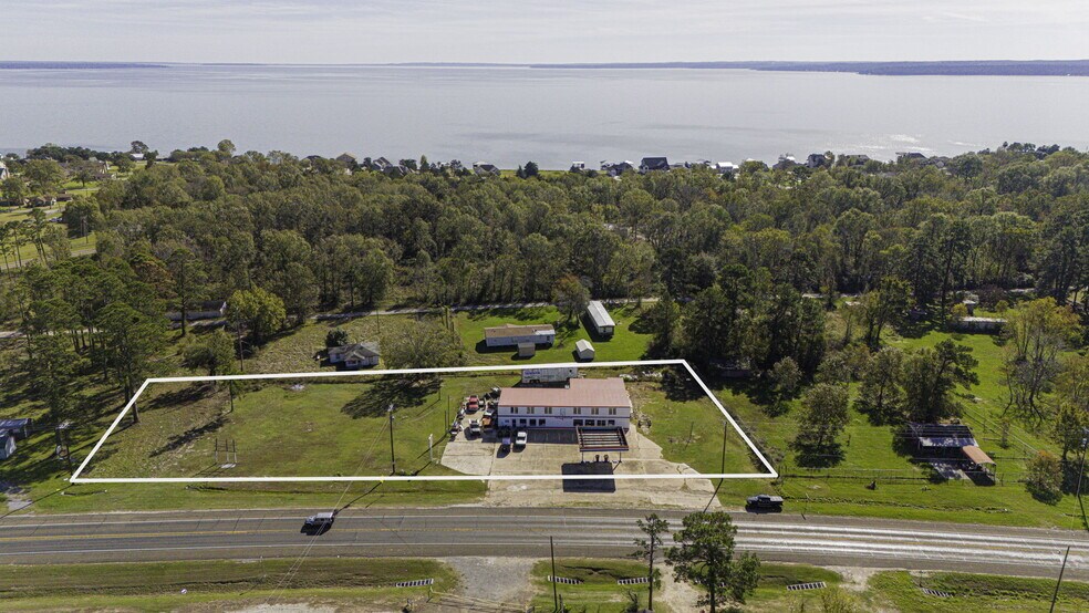 9510 US Highway 190 E, Pointblank, TX à vendre - Photo principale - Image 1 de 16