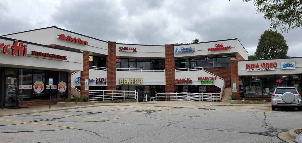 801-897 E Schaumburg Rd, Schaumburg, IL à louer - Photo du bâtiment - Image 1 de 4