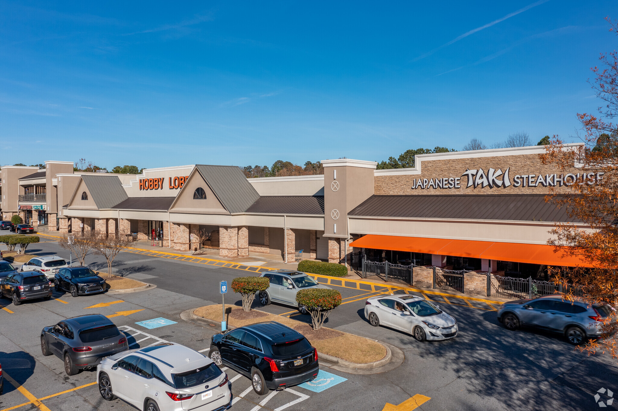 4705-4745 Ashford Dunwoody Rd, Dunwoody, GA for lease Building Photo- Image 1 of 11