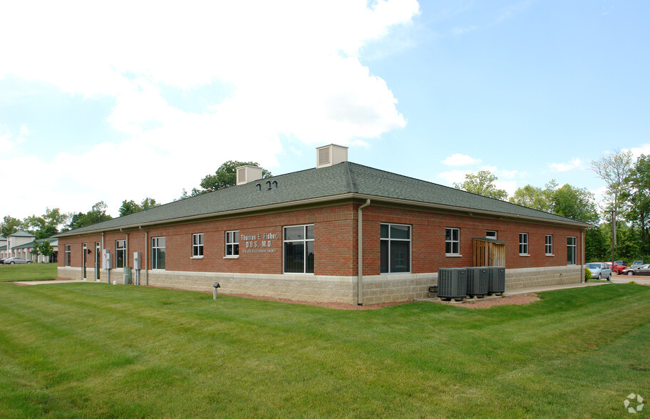 4035 Northpointe Dr, Zanesville, OH for lease - Building Photo - Image 2 of 7