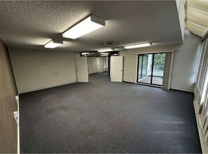 399 Mountain Hwy, North Vancouver District, BC for lease Interior Photo- Image 2 of 6