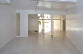 46 Jobs Ln, Southampton, NY for lease Interior Photo- Image 2 of 5