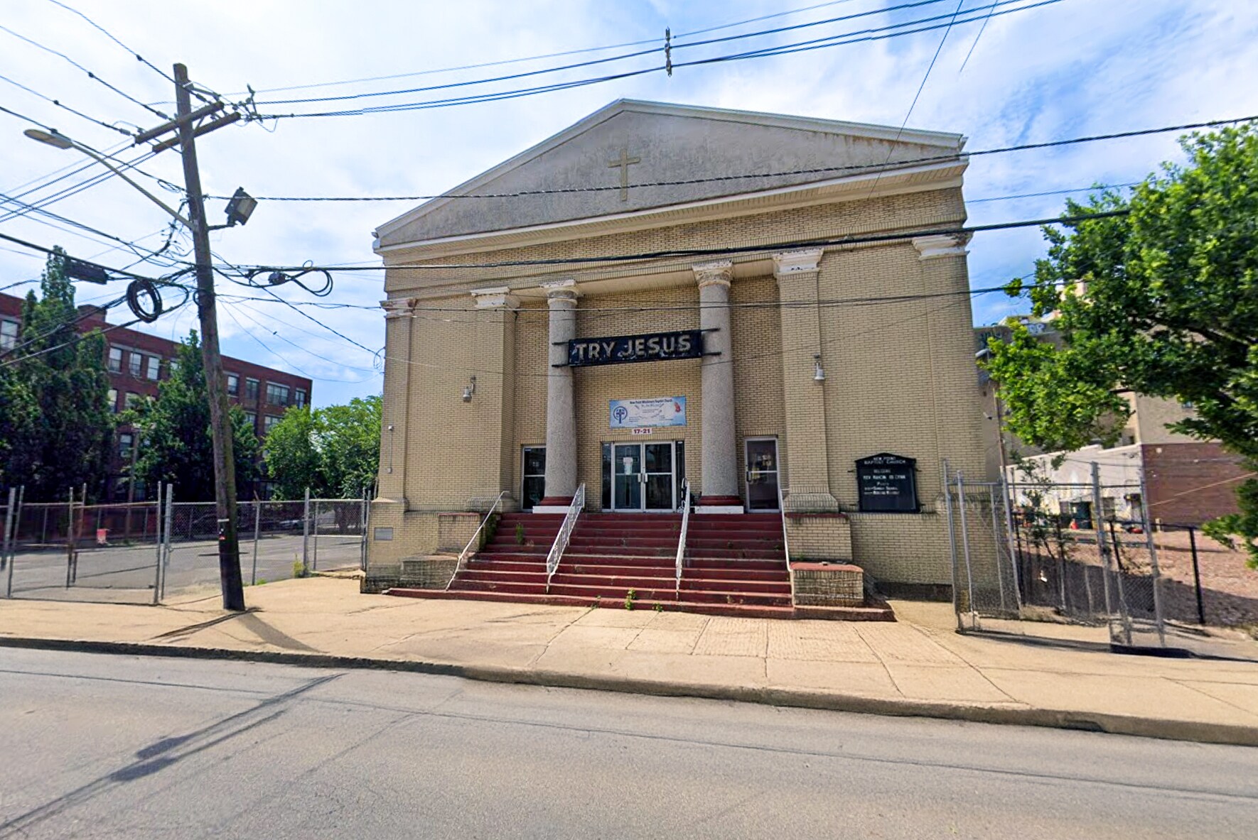 17-21 E Kinney St, Newark, NJ à vendre Photo du bâtiment- Image 1 de 1