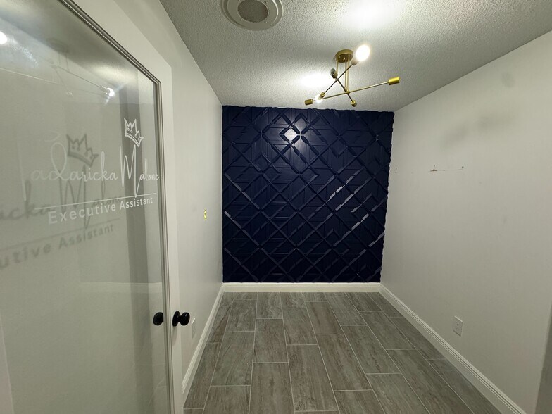 5401 Alhambra Dr, Orlando, FL à louer - Photo intérieure - Image 3 de 16