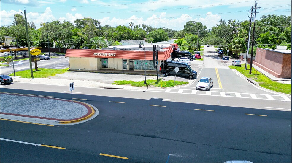 4542-4544 W Gandy Blvd, Tampa, FL à vendre - Photo du bâtiment - Image 2 de 9