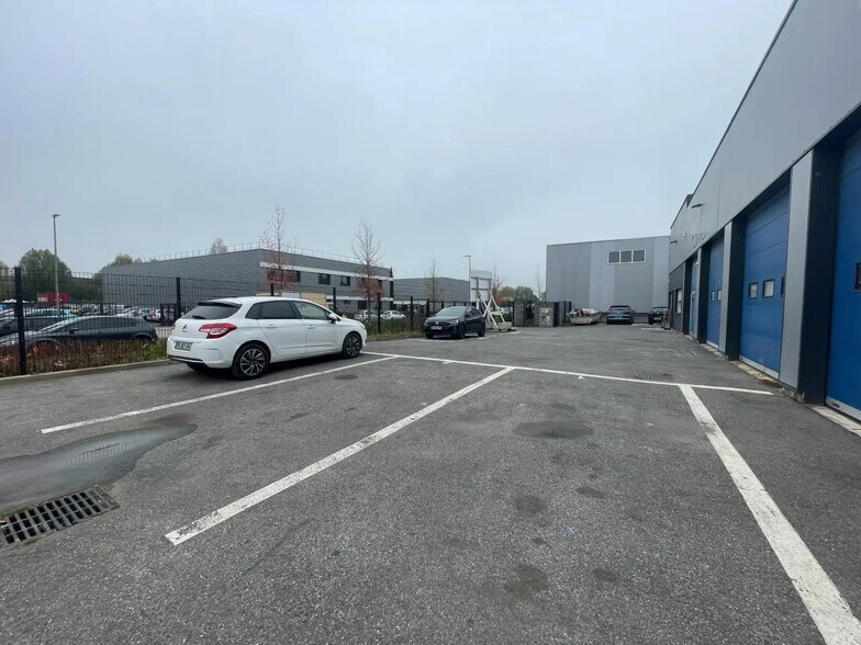 Local d'activités dans Guibeville à vendre - Photo du bâtiment - Image 3 de 16