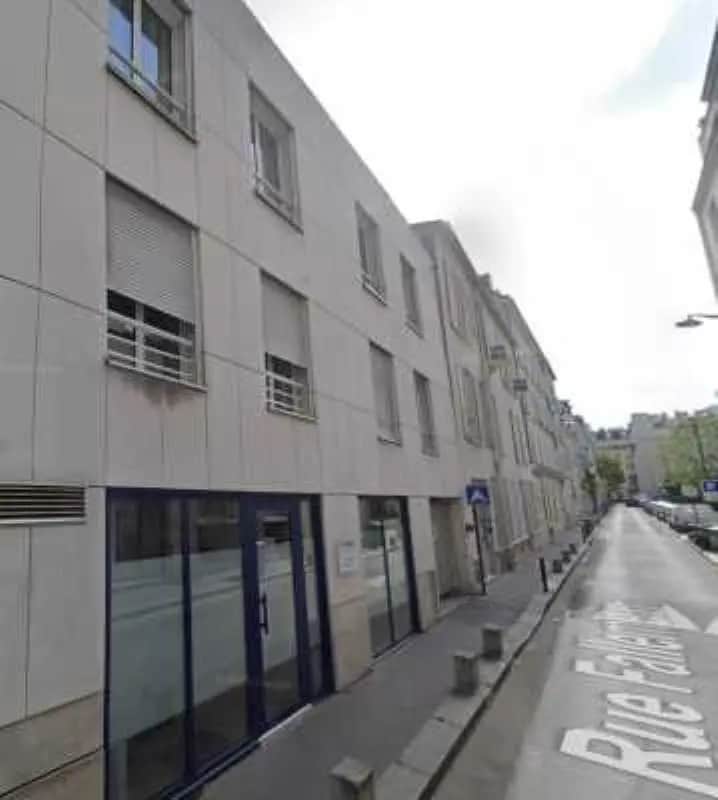 Multifamily in Paris for sale Building Photo- Image 1 of 5