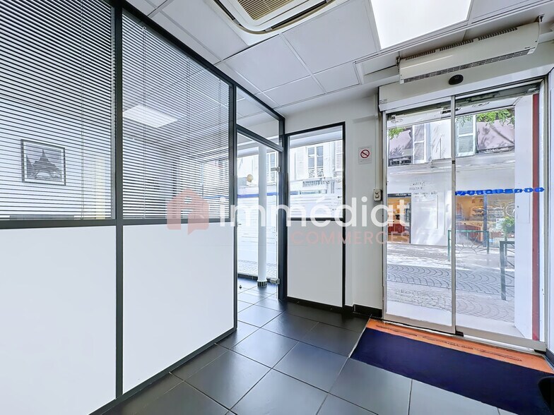 Rue Du Château, Rueil-Malmaison à louer - Photo du bâtiment - Image 2 de 10