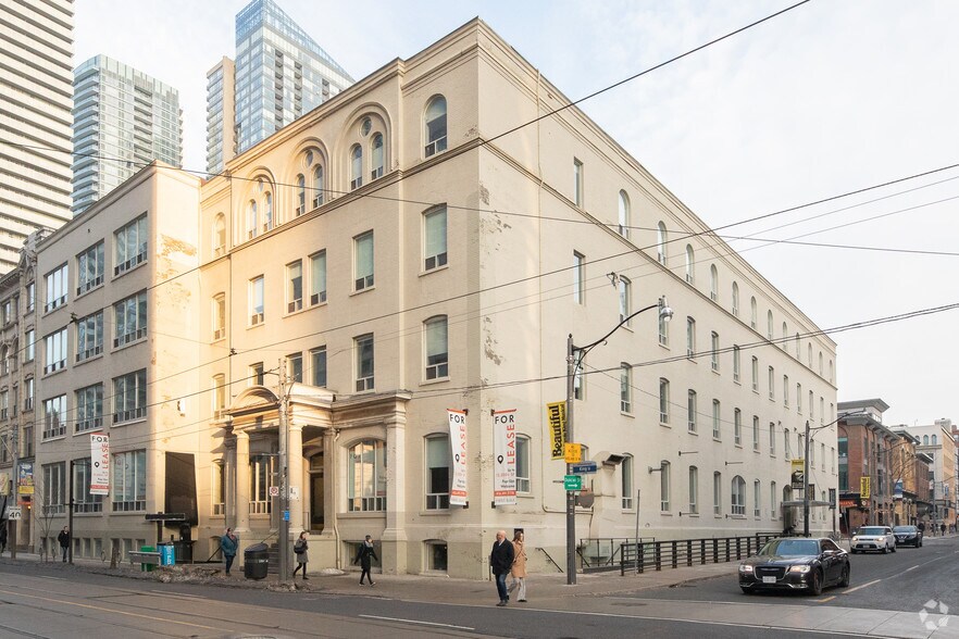 276 King St W, Toronto, ON à vendre - Photo du bâtiment - Image 1 de 1