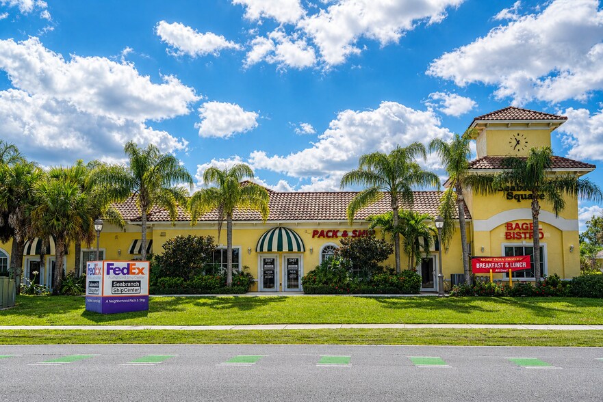 5683-5693 SE Federal Hwy, Hobe Sound, FL à louer - Photo du bâtiment - Image 3 de 6