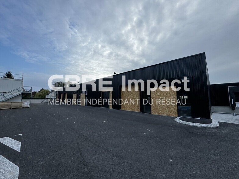 Flex in Cormontreuil for lease - Building Photo - Image 3 of 8