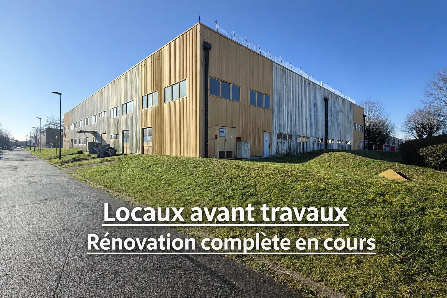 Flex dans Saint-Ouen-l'Aumône à louer Photo du bâtiment- Image 1 de 10