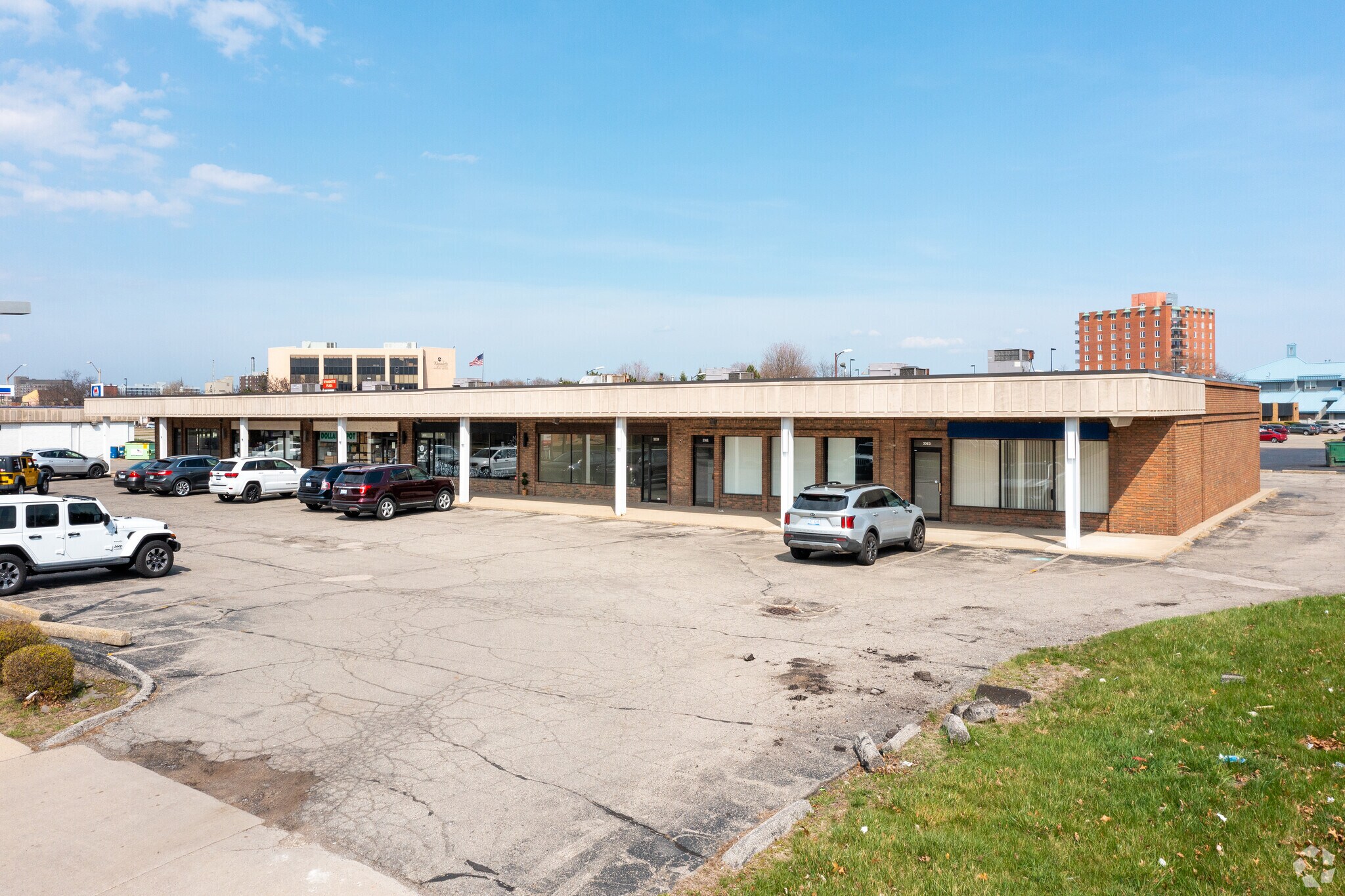 3351-3363 3rd St, Wyandotte, MI à louer Photo du bâtiment- Image 1 de 5