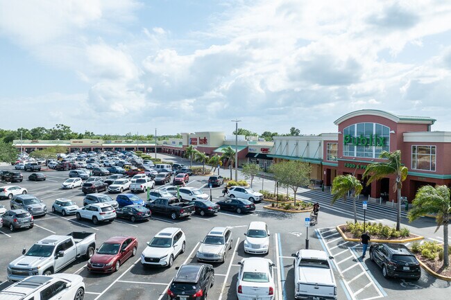 Plus de détails pour 3229-3265 Garden St, Titusville, FL - Bureau/Commerce de détail, Commerce de détail à louer