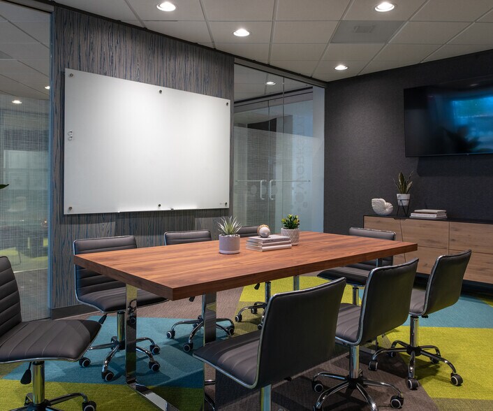 8100 Washington Ave, Houston, TX à louer - Photo intérieure - Image 3 de 5