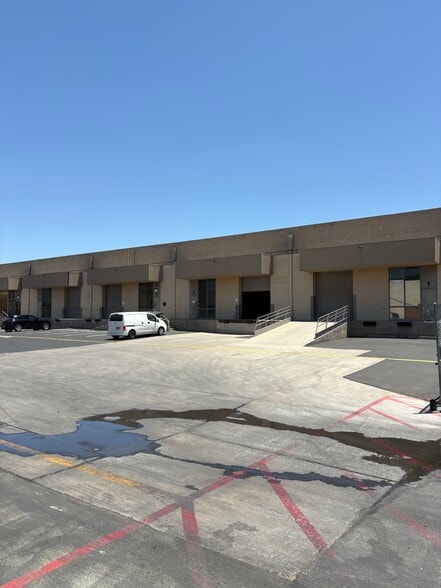 3550 W Clarendon Ave, Phoenix, AZ for lease - Building Photo - Image 3 of 4