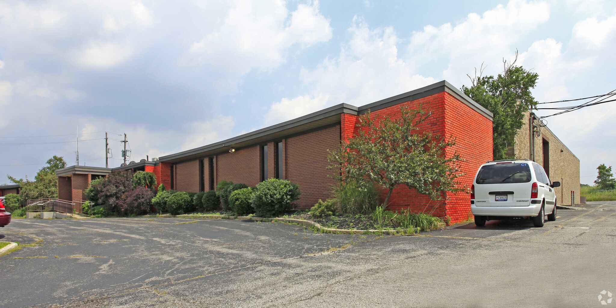 4495 Cranwood Pky, Warrensville Heights, OH for lease Primary Photo- Image 1 of 16