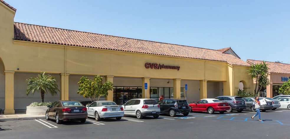 3925-3993 State St, Santa Barbara, CA for lease - Building Photo - Image 3 of 18