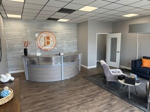 8956-8974 E 96th St, Fishers, IN for lease Lobby- Image 1 of 15