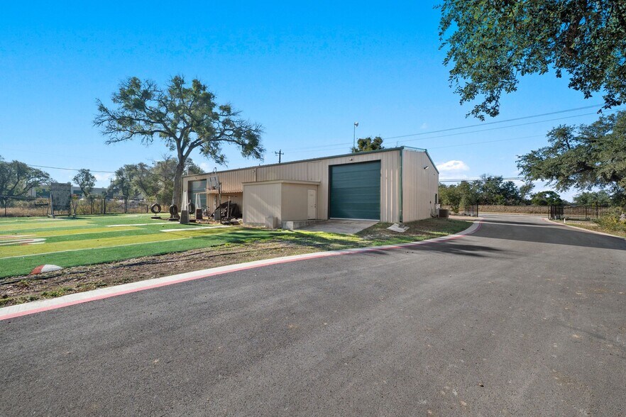 3364 N Bagdad Rd, Leander, TX à vendre - Photo principale - Image 1 de 23