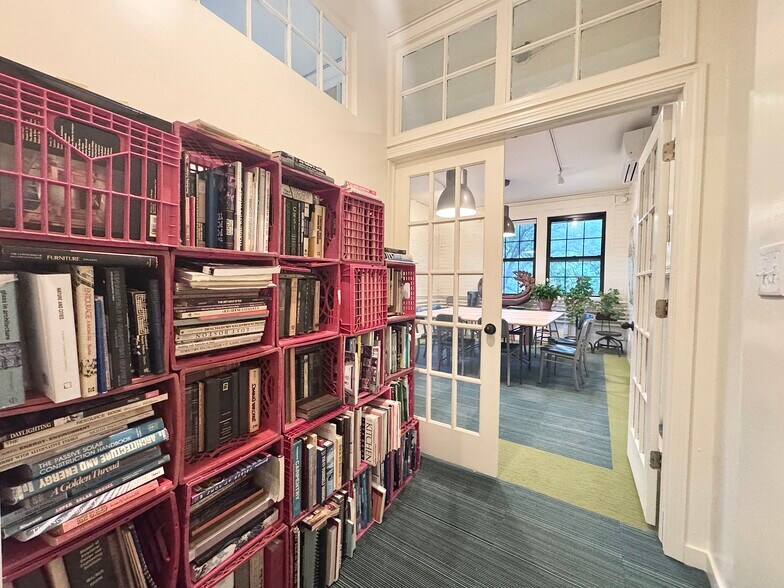 311 Washington St, Brookline, MA à louer - Photo du bâtiment - Image 3 de 19