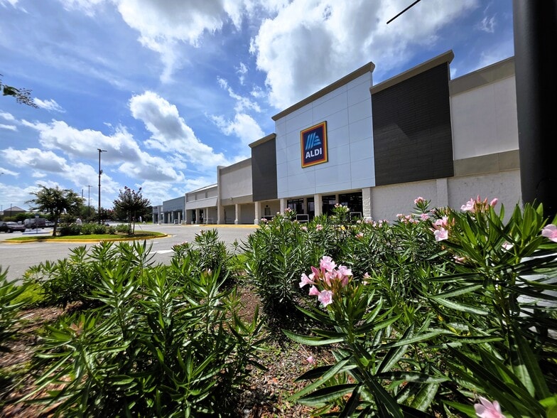1351 Boone Avenue Ext E, Kingsland, GA for lease - Building Photo - Image 1 of 24