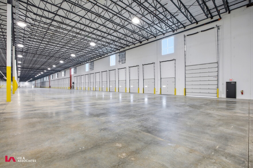 740 Lakepoint Pky SE, Cartersville, GA for lease - Building Photo - Image 2 of 5