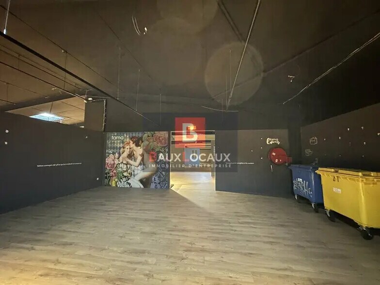 Retail in Avignon for lease - Interior Photo - Image 3 of 7