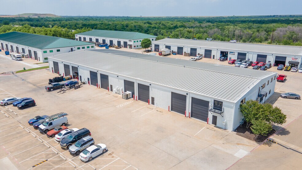 1590 E State Highway 121, Lewisville, TX à louer - Photo du bâtiment - Image 3 de 20
