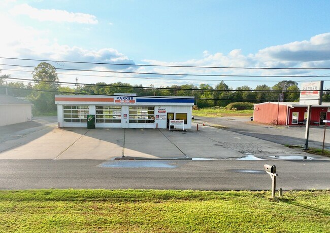 More details for 38 Main St, Benton, KY - Retail for Sale