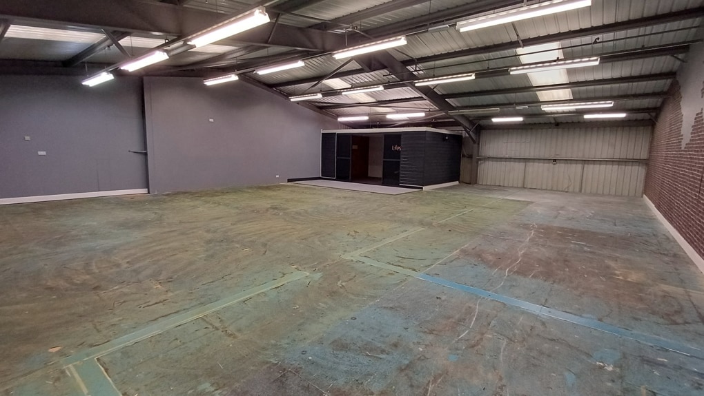 1 Wollaston Way, Basildon à louer Photo intérieure- Image 1 de 2