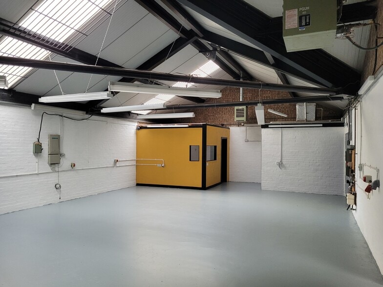 31-49 Purdon St, Glasgow for lease - Building Photo - Image 2 of 4