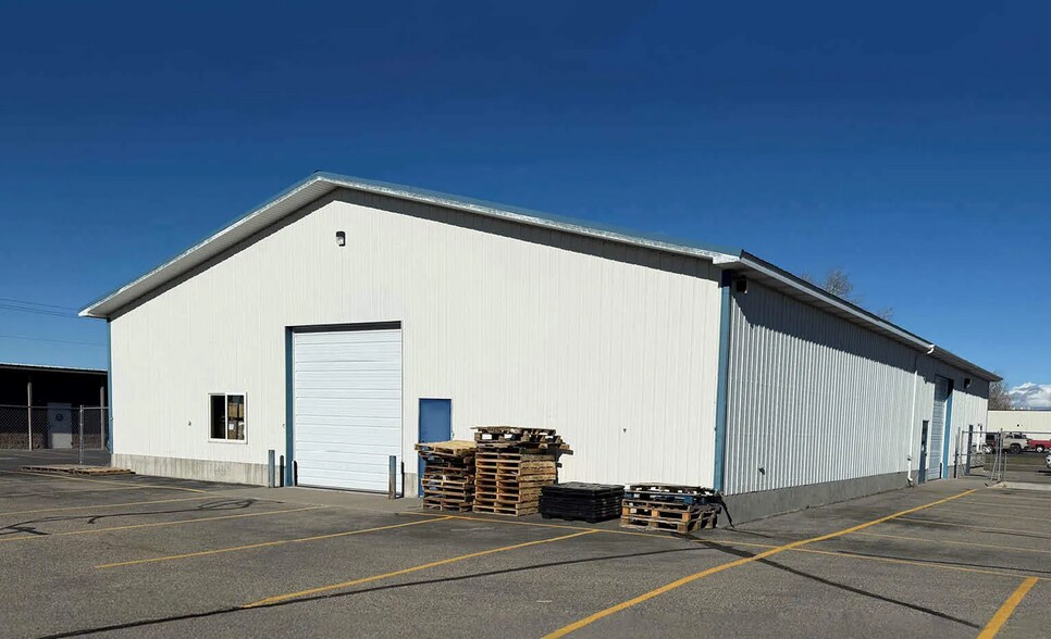 240 Dividend Dr, Rexburg, ID à louer - Photo du bâtiment - Image 2 de 5