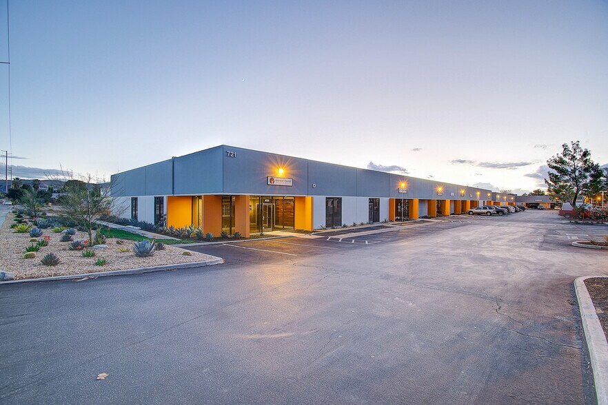 721 Nevada St, Redlands, CA à louer - Photo du bâtiment - Image 1 de 24