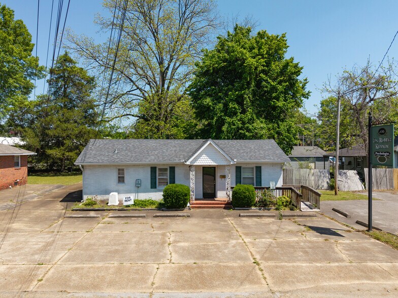 106 Tucker St, Jackson, TN à louer - Photo principale - Image 1 de 16