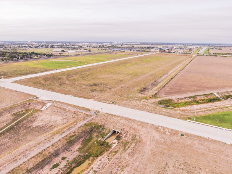 01 Economic Ave, Weslaco, TX for sale - Building Photo - Image 2 of 5