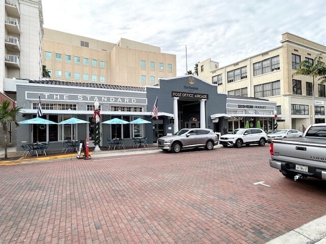 1520 Broadway, Fort Myers, FL for lease - Building Photo - Image 3 of 5