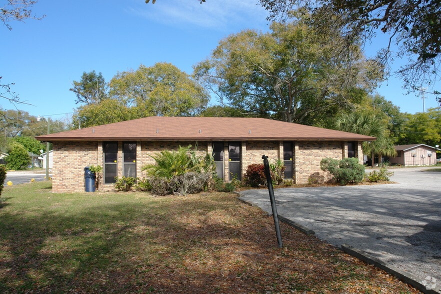 404 7th St W, Palmetto, FL à vendre - Photo principale - Image 1 de 2