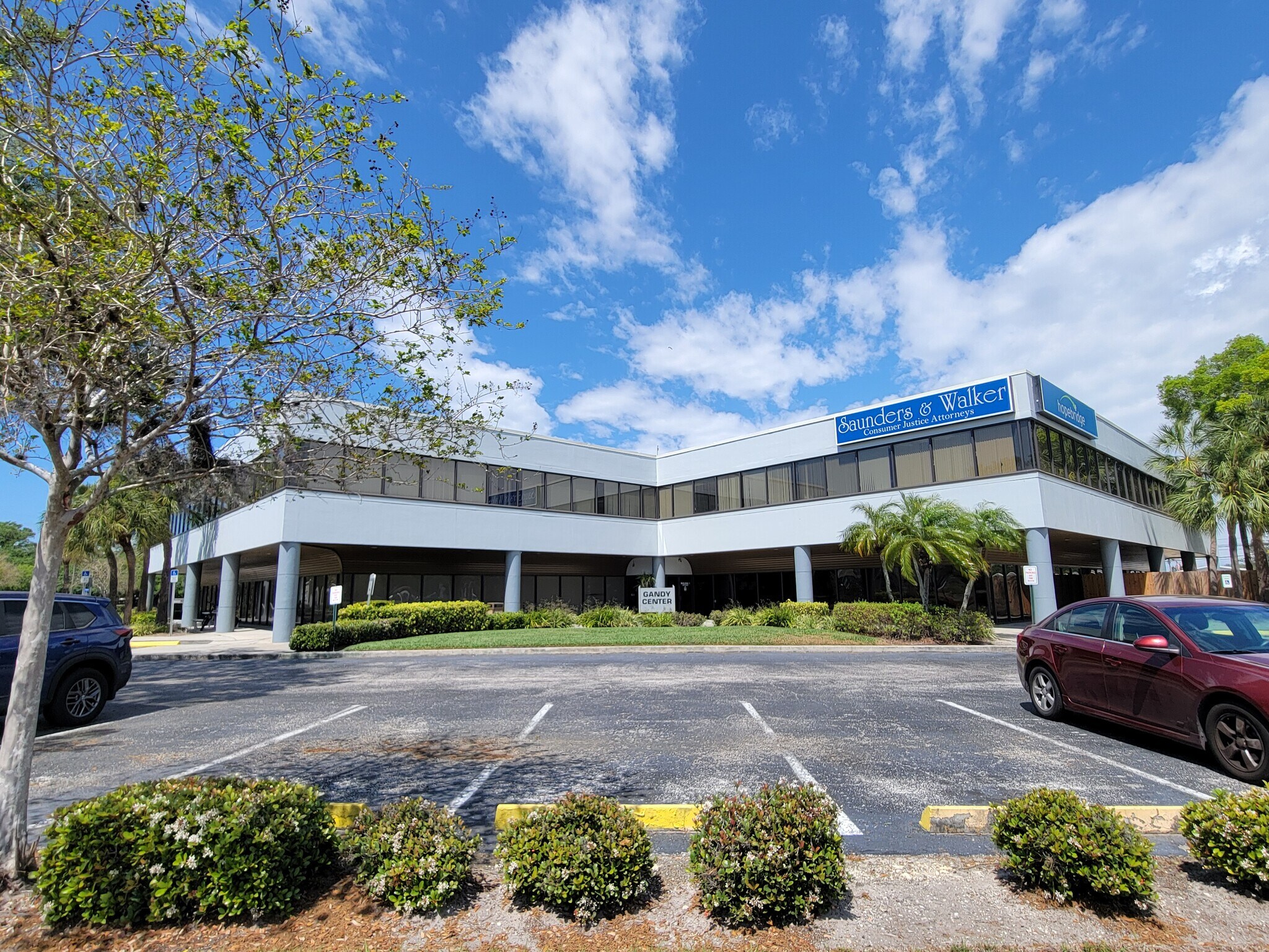 3491 Gandy Blvd, Pinellas Park, FL à louer Photo du bâtiment- Image 1 de 7